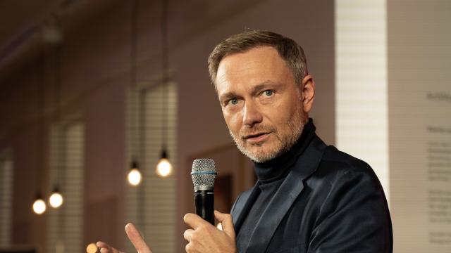 Christian Lindner Finanzen